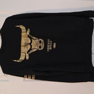 Mens Chicago Sweatshirt with Gold lettering